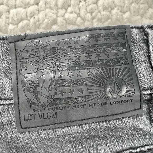 Volcom Jeans Mens 30x31 Gray Solver Modern Straight Denim Casual Preppy Logo